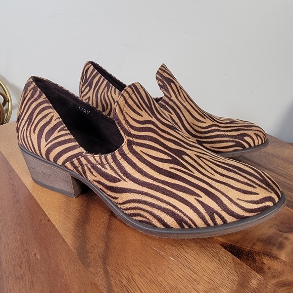 Pierre Dumas May Zebra Animal Print Ankle Boots Loafers Shooties Booties Size 7 - Picture 3 of 12
